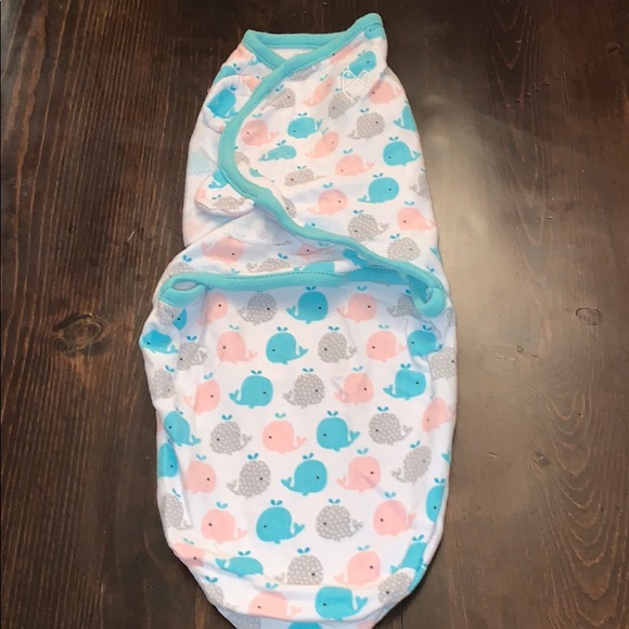 Velcro infant swaddle!!! - Picture 2 of 7